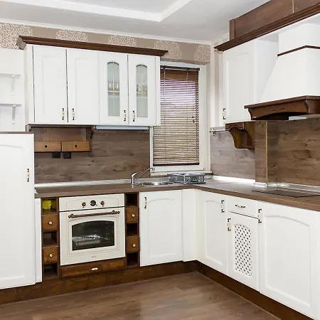 Apartman Peaceful Three-bedroom In Briz, By Flat Mаnаger