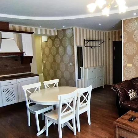 Apartman Peaceful Three-bedroom In Briz, By Flat Mаnаger *