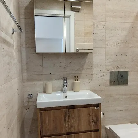 Peaceful Three-bedroom In Briz, By Flat Mаnаger Várna