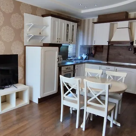 Apartman Peaceful Three-bedroom In Briz, By Flat Mаnаger *