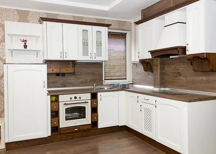 아파트 Peaceful Three-bedroom In Briz, By Flat Mаnаger